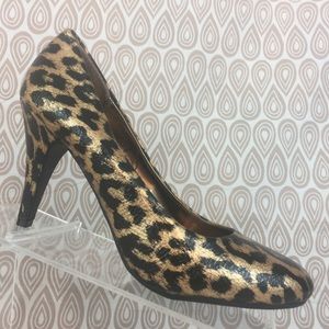 Steve Madden Women's Cheetah Heels Size 8.5 S565